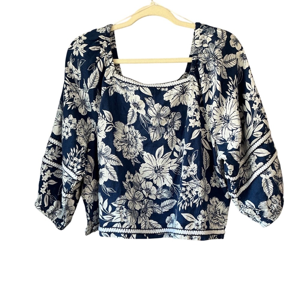 C&C California Navy White Floral Linen Square Neck Blouse Large Embroidered Trim